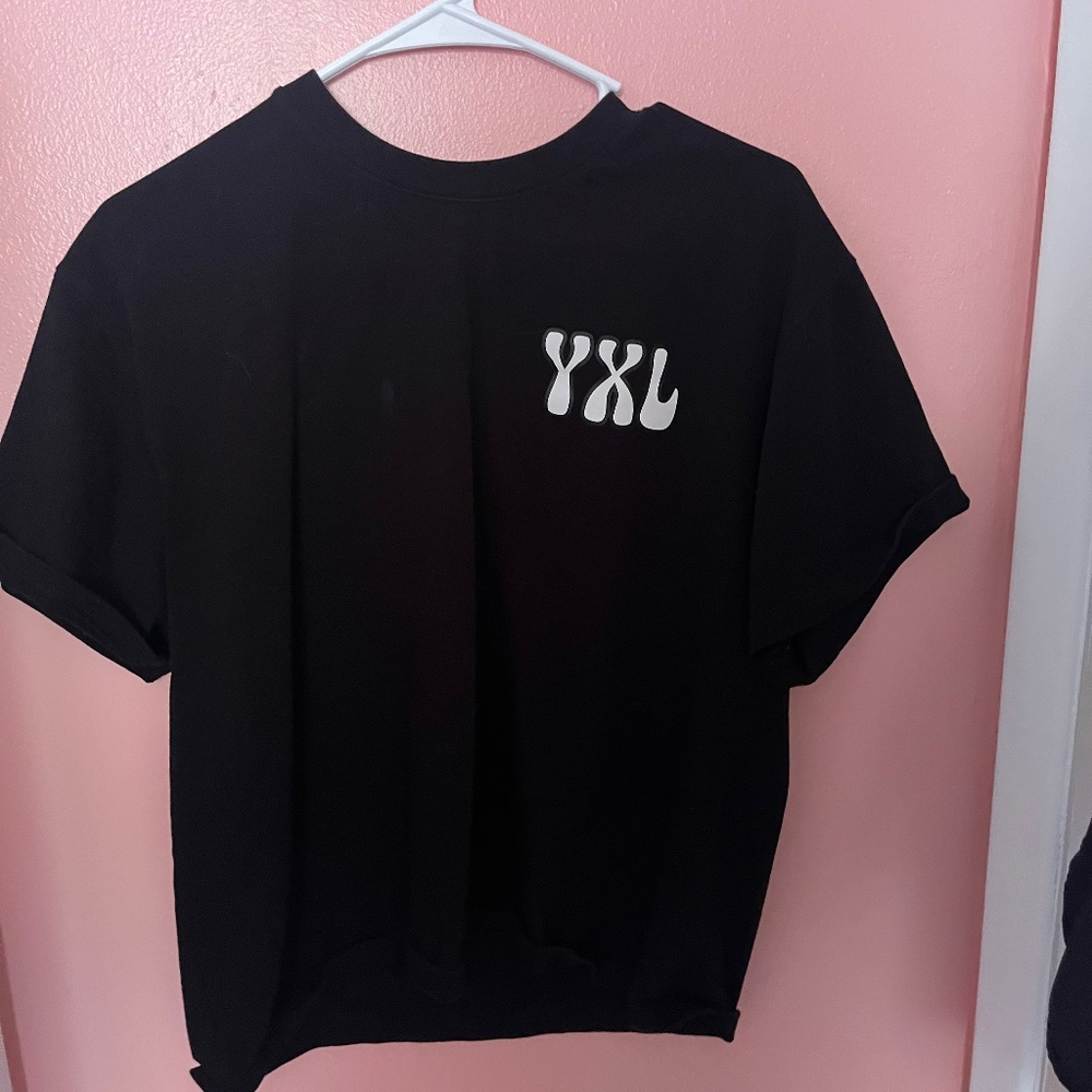 YXL pump cover t-shirt
